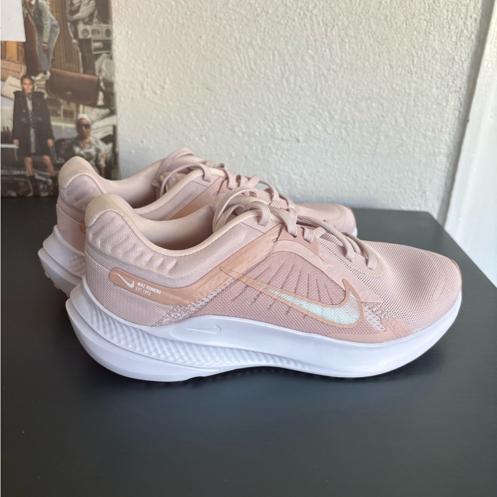 Nike Women’s Quest 5 Running Shoes in Barely Rose